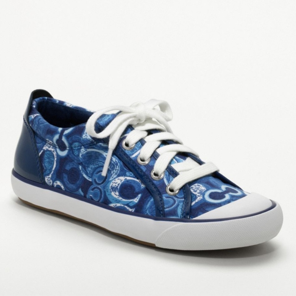 Women’s size 7 Coach Barrett Poppy Sneaker in the color blue.